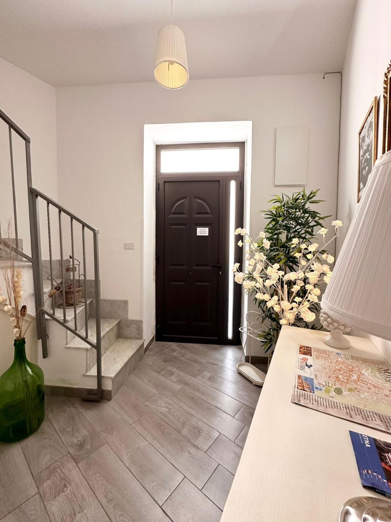 Lilly'S Home โนโต ภายนอก รูปภาพ